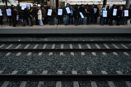 Διαμαρτυρία σε σταθμό του ΟΣΕ για το έγκλημα στα Τέμπη